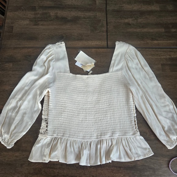 Hem & Thread Cream Crochet Lace Peasant Top Long Sleeve Boho Smocked Blouse M/L - Picture 2 of 8